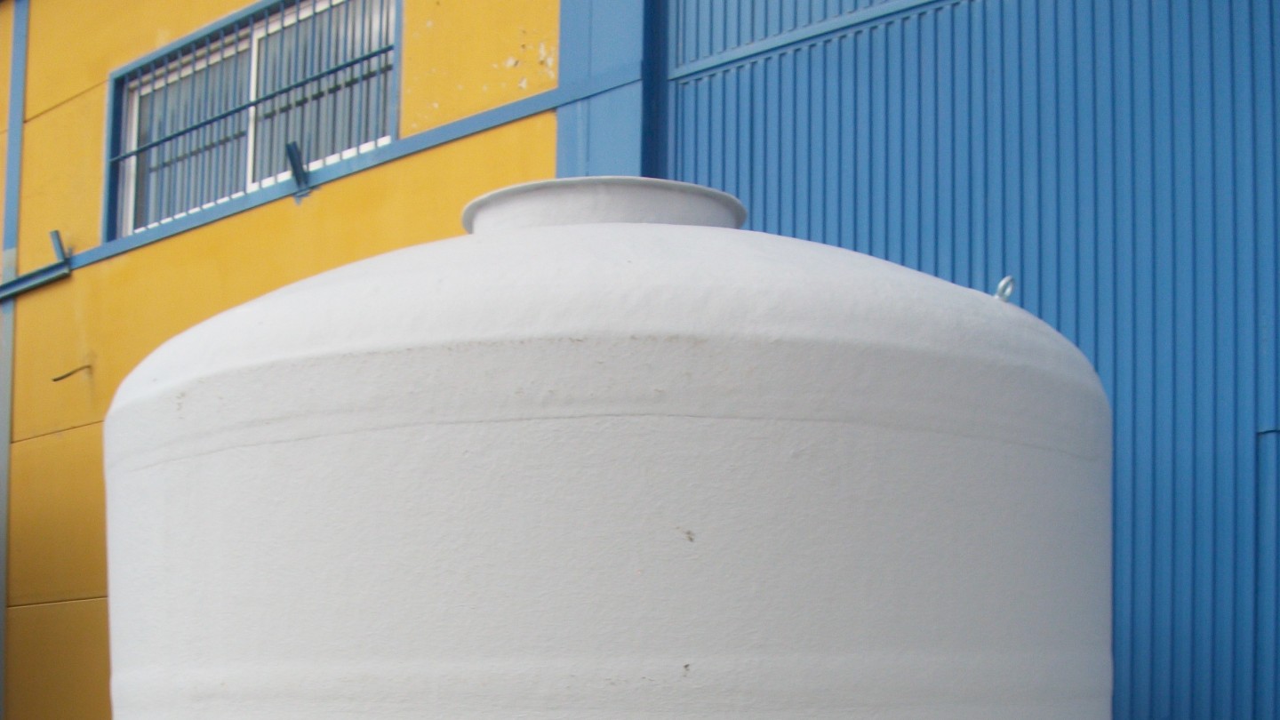 ¿Para qué puedes utilizar un depósito de poliéster?